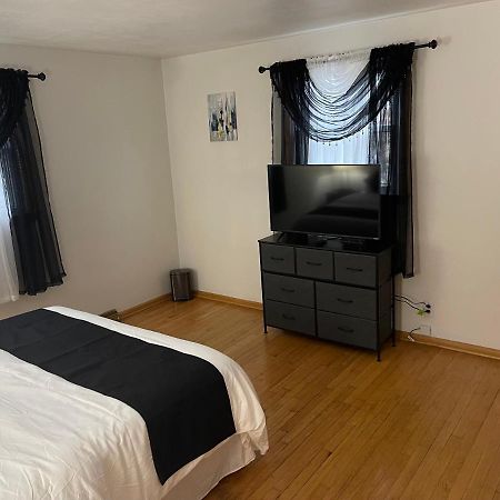Elite Casa Collection -Free Coffee, Parking, And Wi-Fi Apartment Milwaukee Exterior photo